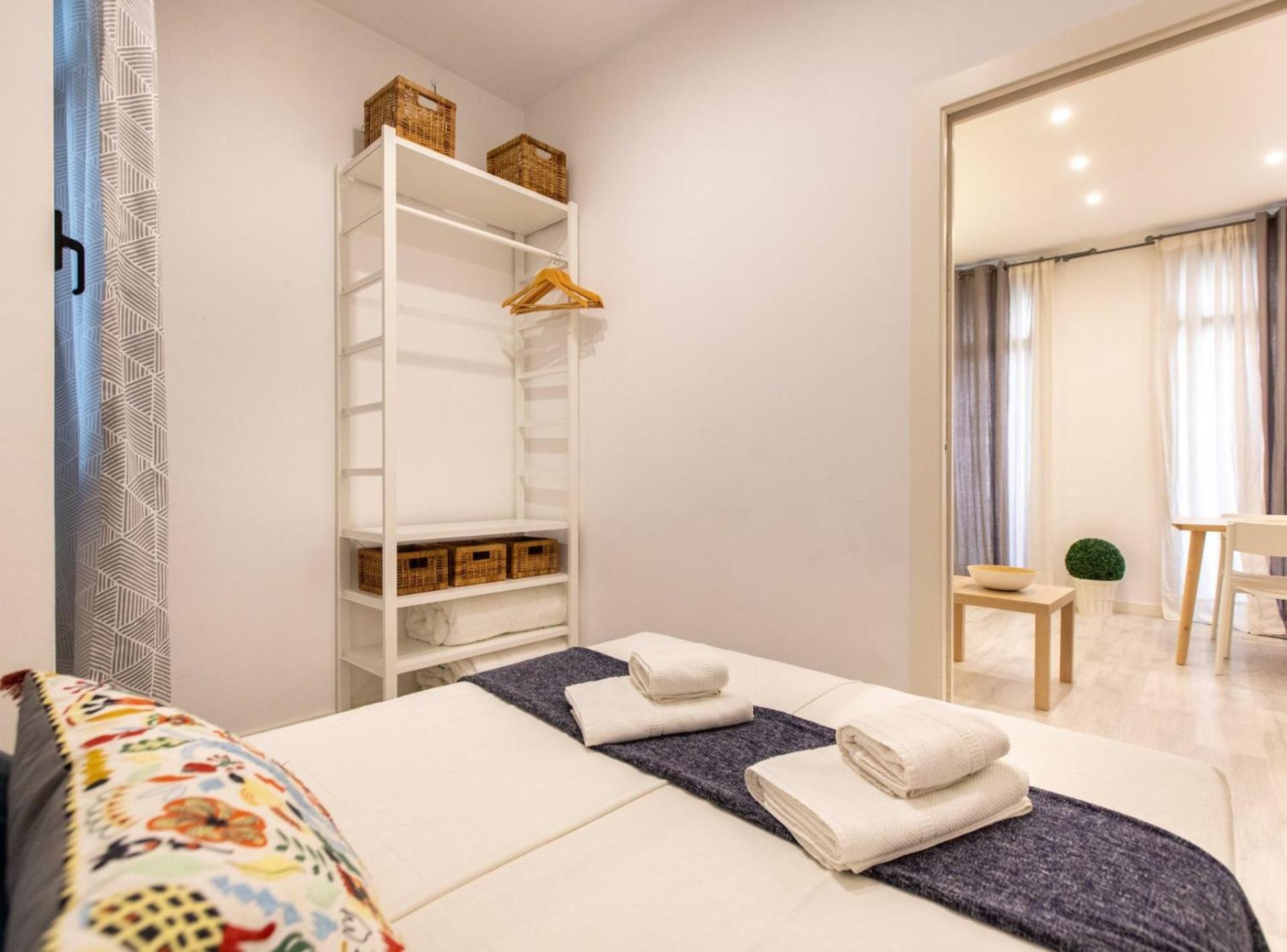 Appartamento Pere Serafi 2 Bedroom Barcellona